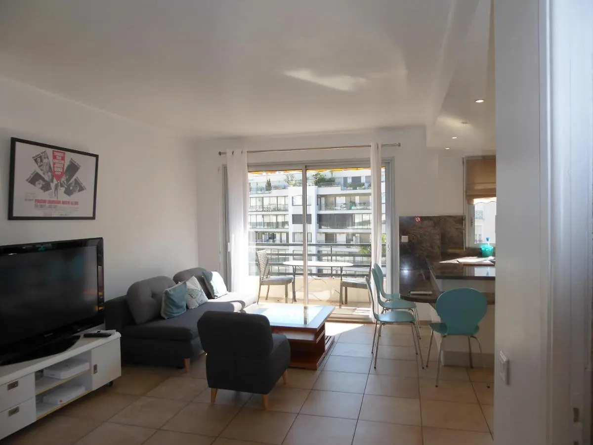 Palais Rouaze Apartment Cannes France